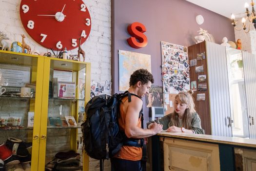 Ultimate Guide to Booking the Best Festival Accommodation: Tips & Strategies